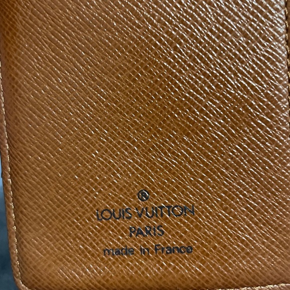 Louis Vuitton Monogram PM Agenda/ Passport Holder - Picture 10 of 14